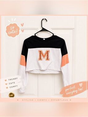 Girls' Colorblock Cropped Sweatshirt with 'M' Graphic - Black/White/Peach